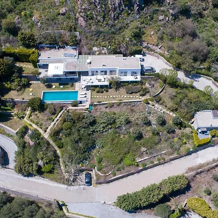 וילה Stunning Sea View & Private Garden In *