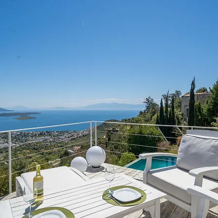 Stunning Sea View & Private Garden In Bodrum