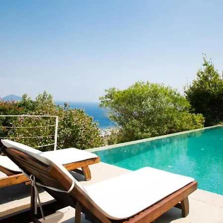 וילה Stunning Sea View & Private Garden In בודרום
